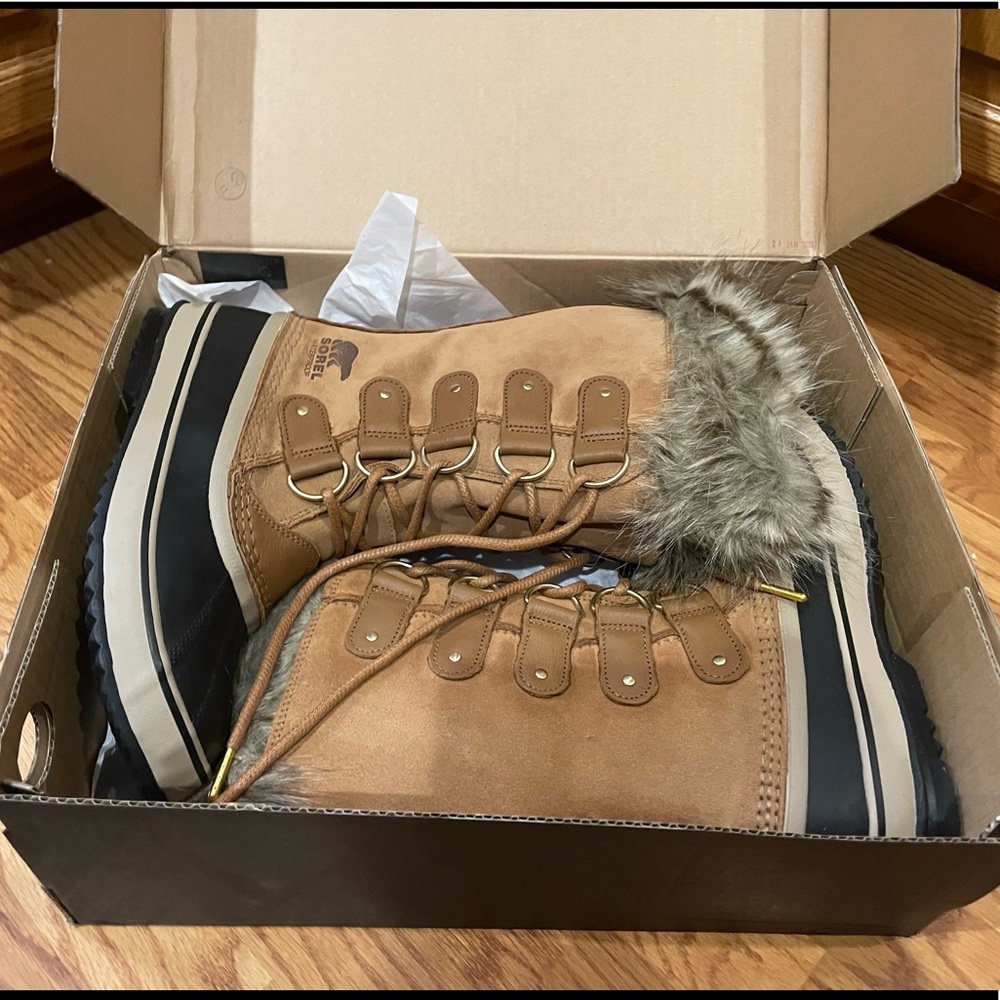 New Sorel - Joan of Arctic Camel Brown Waterproof Winter Boots